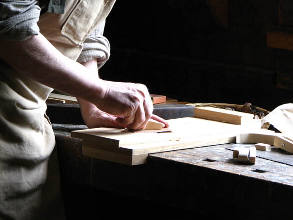 Ofrecemos un servicio de <strong>carpintería  de madera y ebanistería en Sant Just Desvern</strong> adaptado a las necesidades del <strong>cliente</strong>.